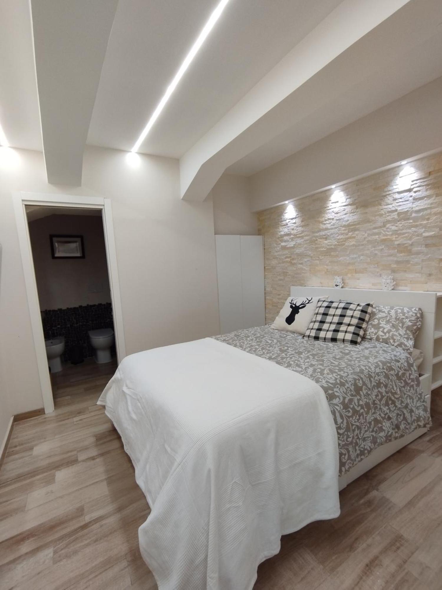 Ferienwohnung La Casa Nel Cortile Catania Exterior foto